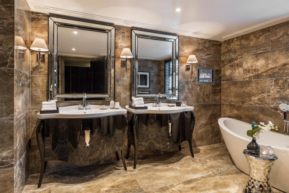 Sofitel Queenstown Hotel & Spa Image 19