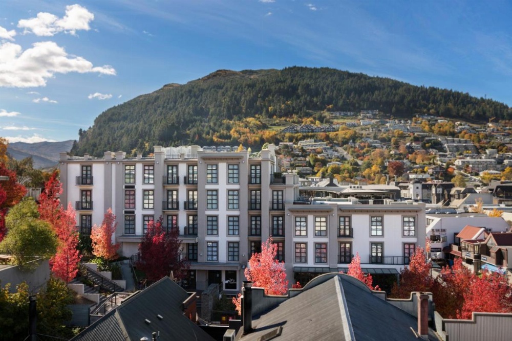 Sofitel Queenstown Hotel & Spa Image 35